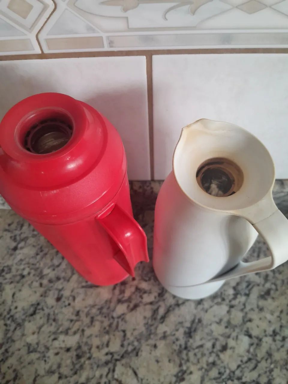 Duas garrafa térmica  - Foto 2