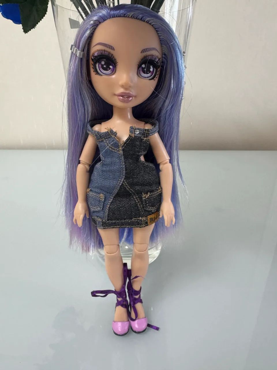 Boneca Rainbow High Violet 