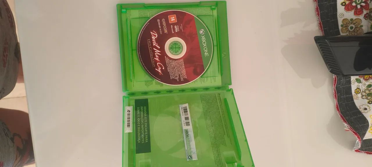Devil May Cry HD Xbox one - Foto 2