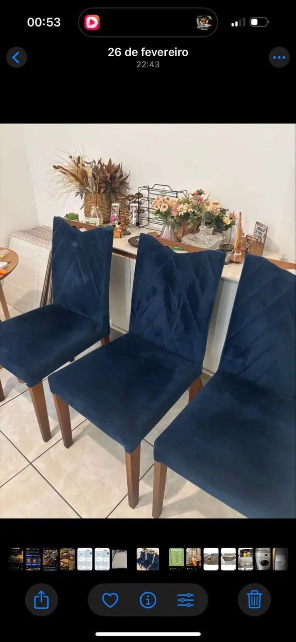 4 Chairs