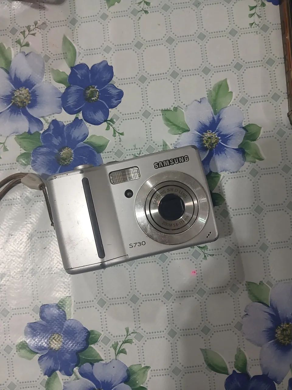 Câmera Samsung s730 7MP