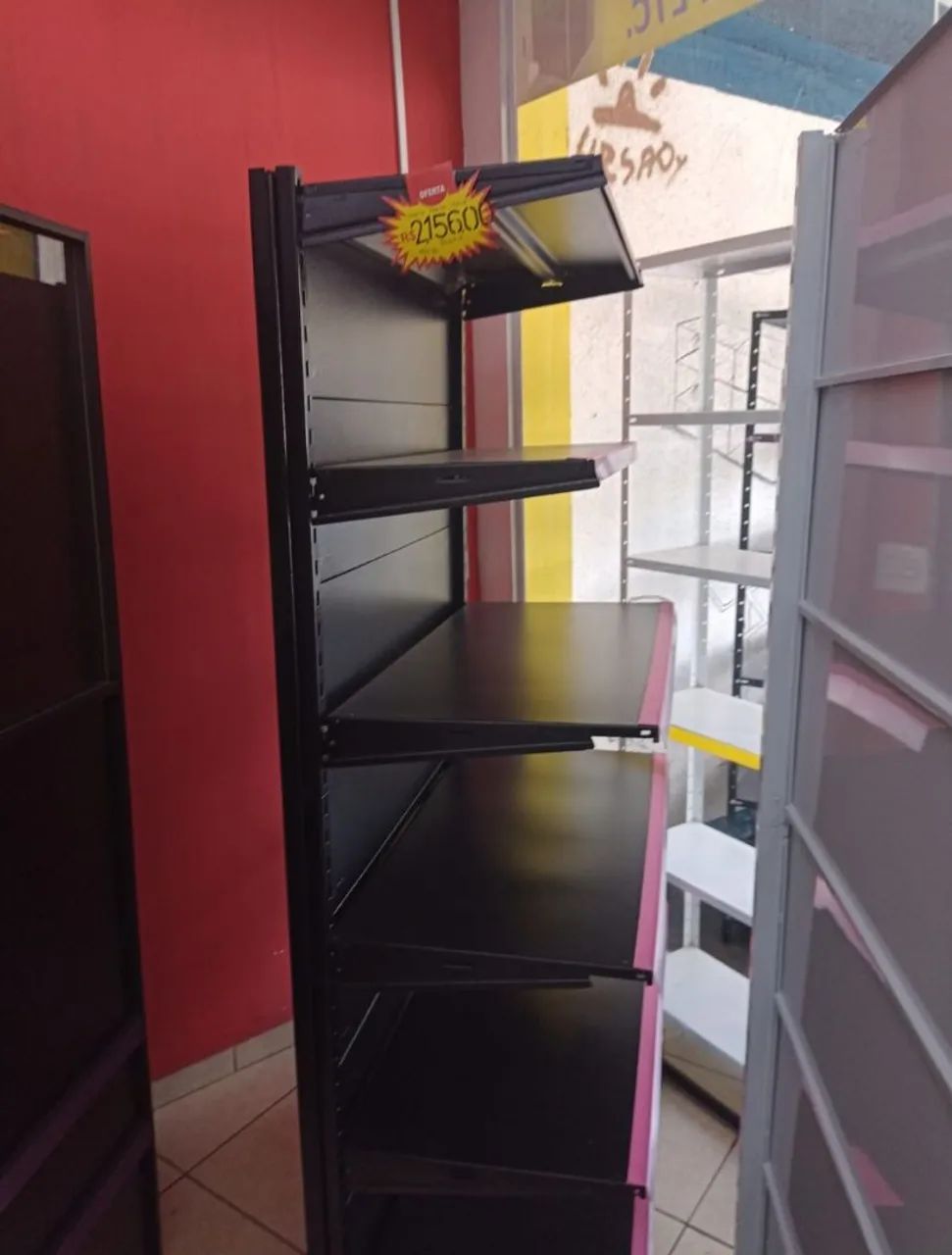 Prateleira de ferro seminovas para cosmeticos,mercados - Foto 2