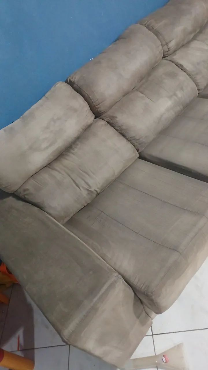 Vendo sofá retrátil de 2 .25 Atl ântida moveis - Foto 2