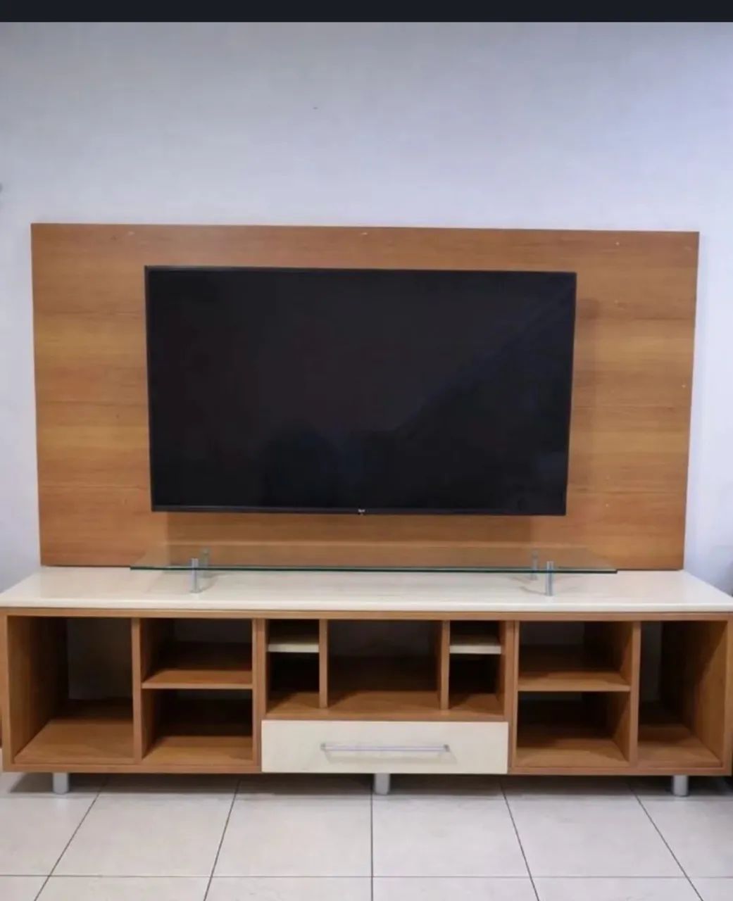 Rack com painel 