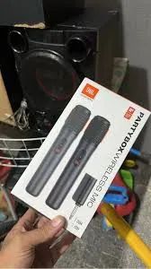 Microfone JBL Partybox lacrado e com nota
