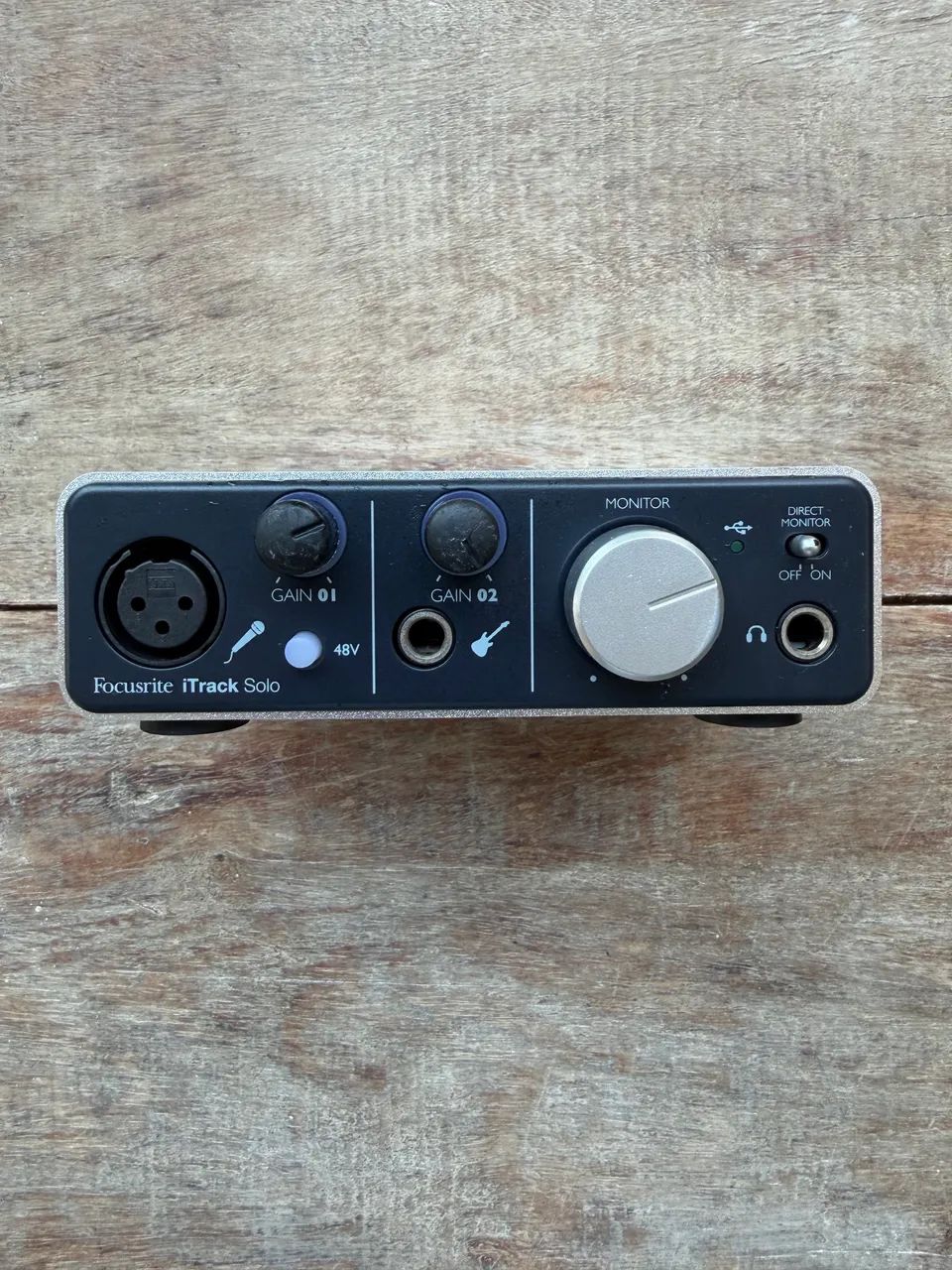 Interface de Áudio Focusrite iTrack Solo + Cabo Device Link Original - Foto 3