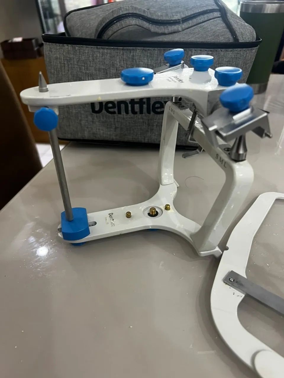 Articulador semi-ajustável dentflex - Foto 3