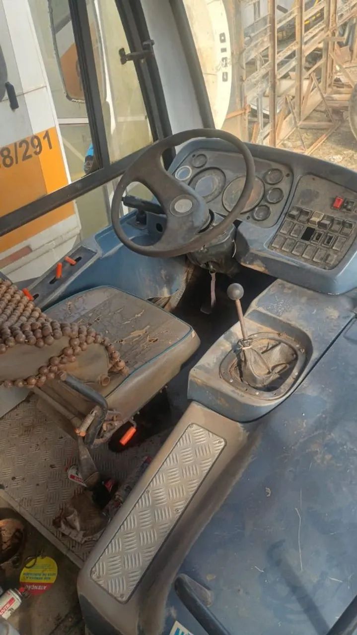 Ônibus Mercedes 2008 - Foto 4