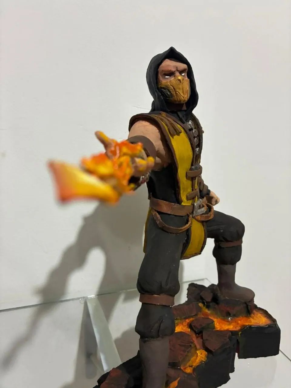 Escultura scorpion_ mortal kombat 20 cm - Foto 4