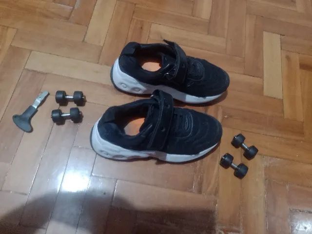Tenis Bibi com rodinhas 