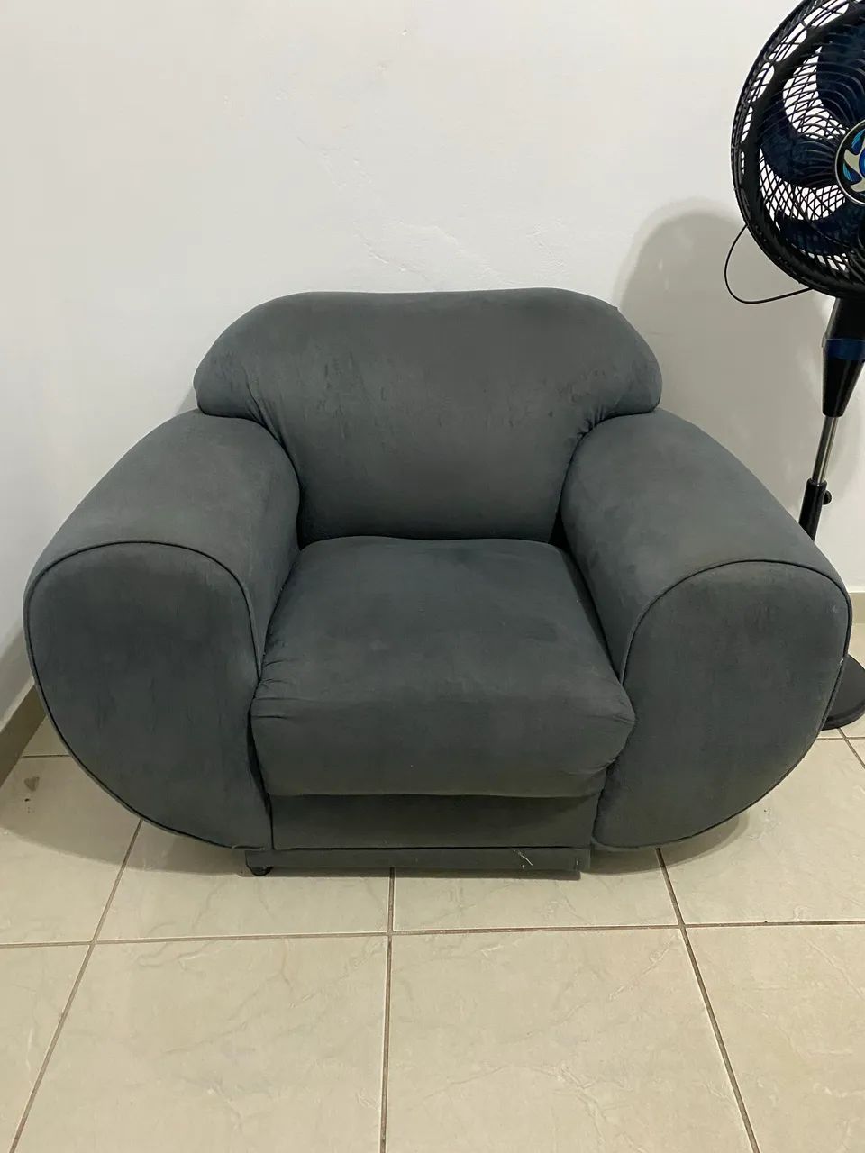 Poltrona cinza vintage  - Foto 2