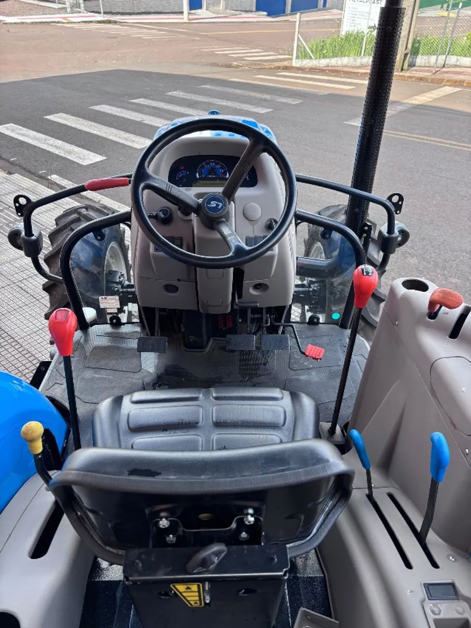 Trator LS Plus 90 - Foto 5