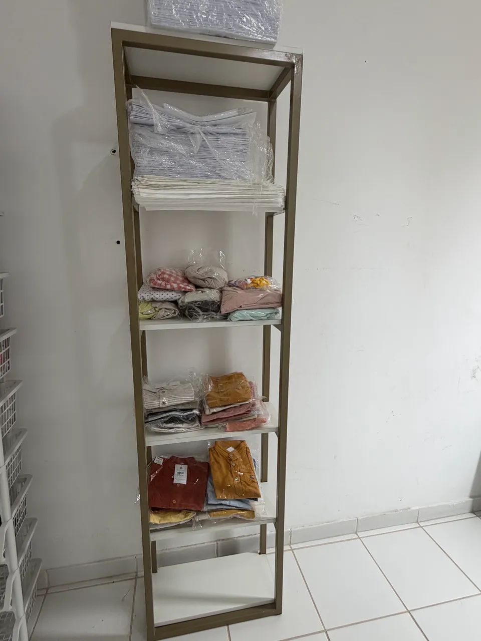 Prateleira Metalon e Mdf
