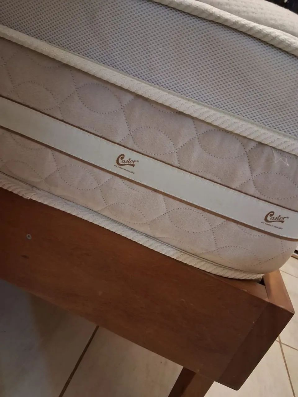 Base de cama de madeira maciça - Foto 3