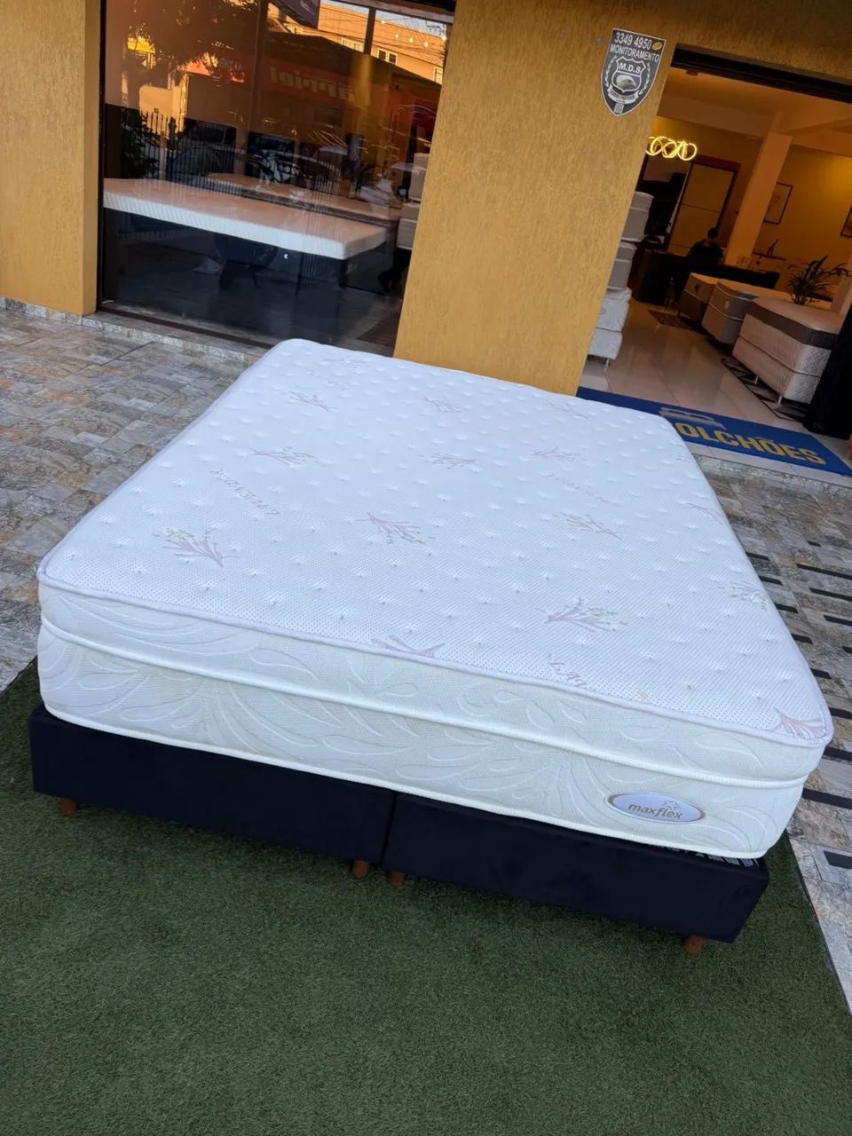Cama box Queen SIZE MAXFLEX COM COLCHÃO LÁTEX SEMINOVO  - Foto 5
