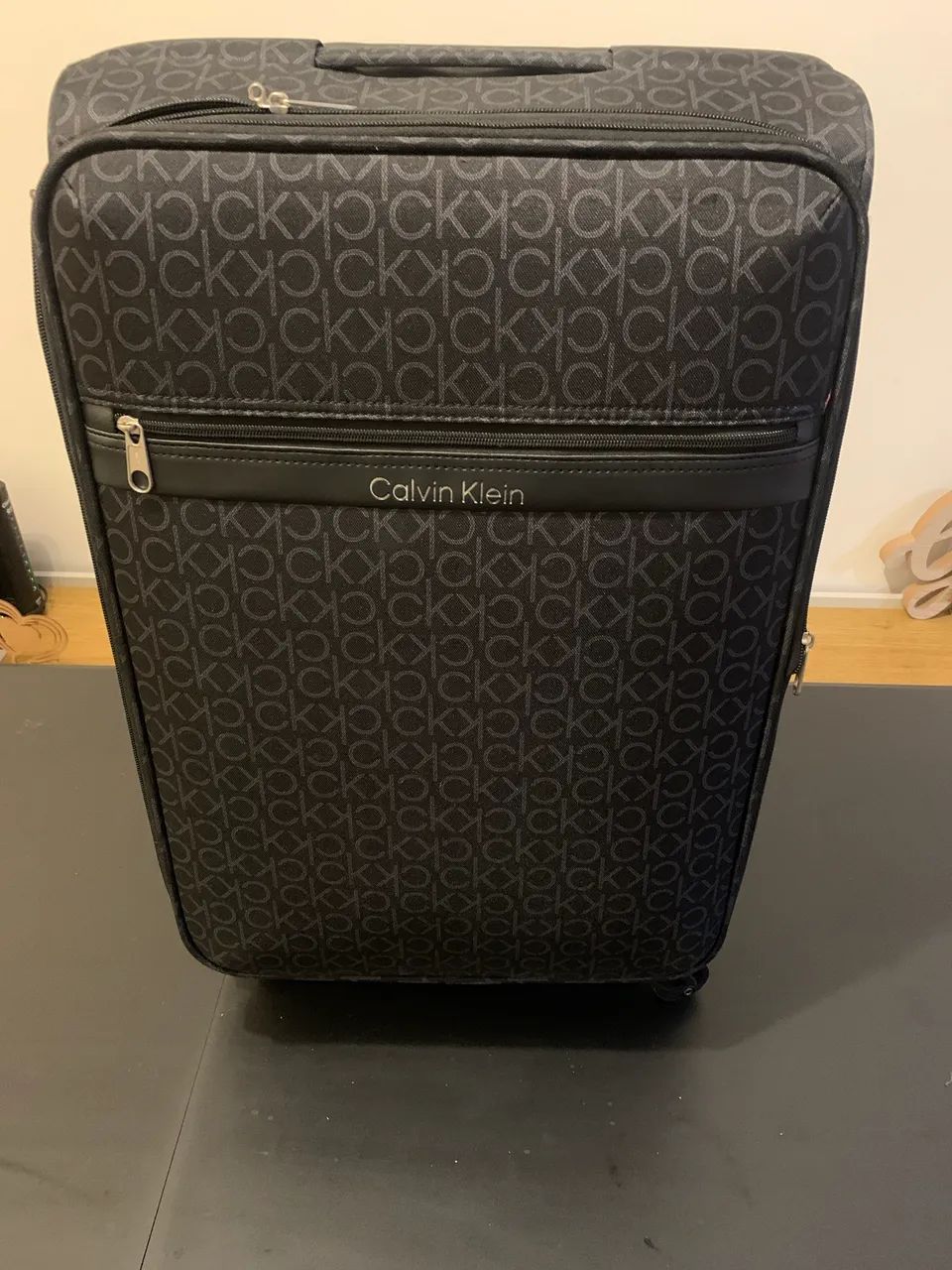 Mala Clavin Klein Tecido Original 23kg - Foto 2