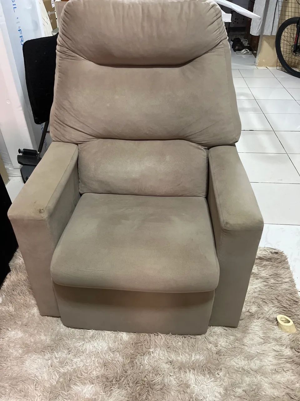 Vende-se poltrona reclinável 600,00