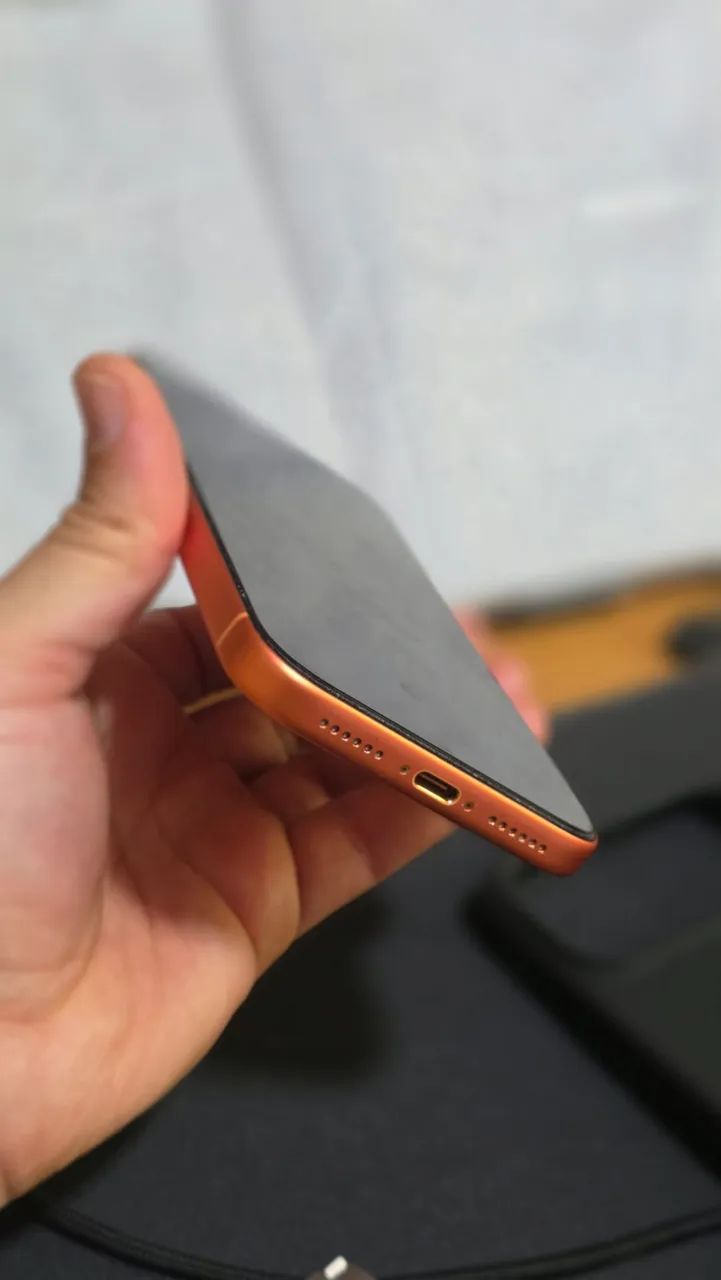Iphone 17 pro max 256 com acessórios  - Foto 4