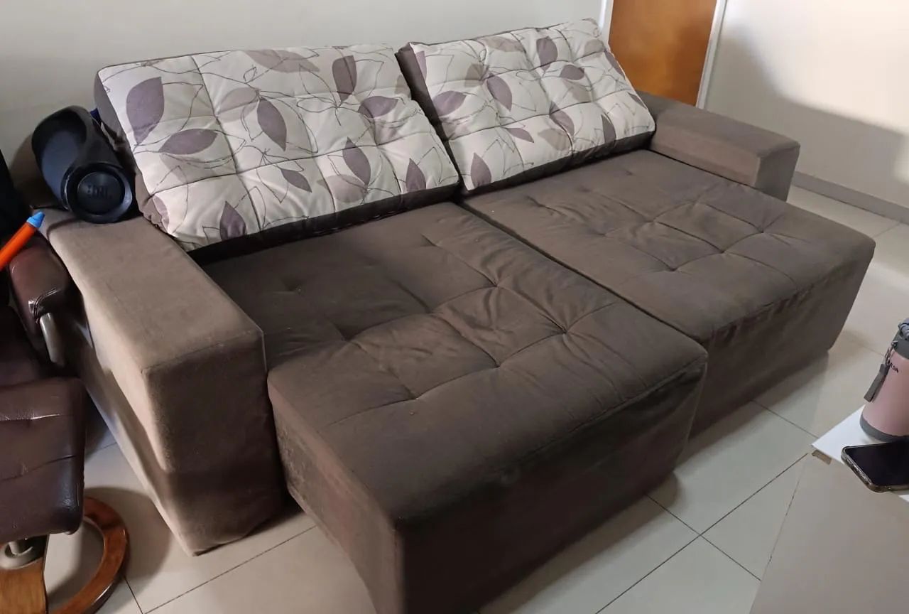Sofá retrátil vira cama casal  - Foto 2