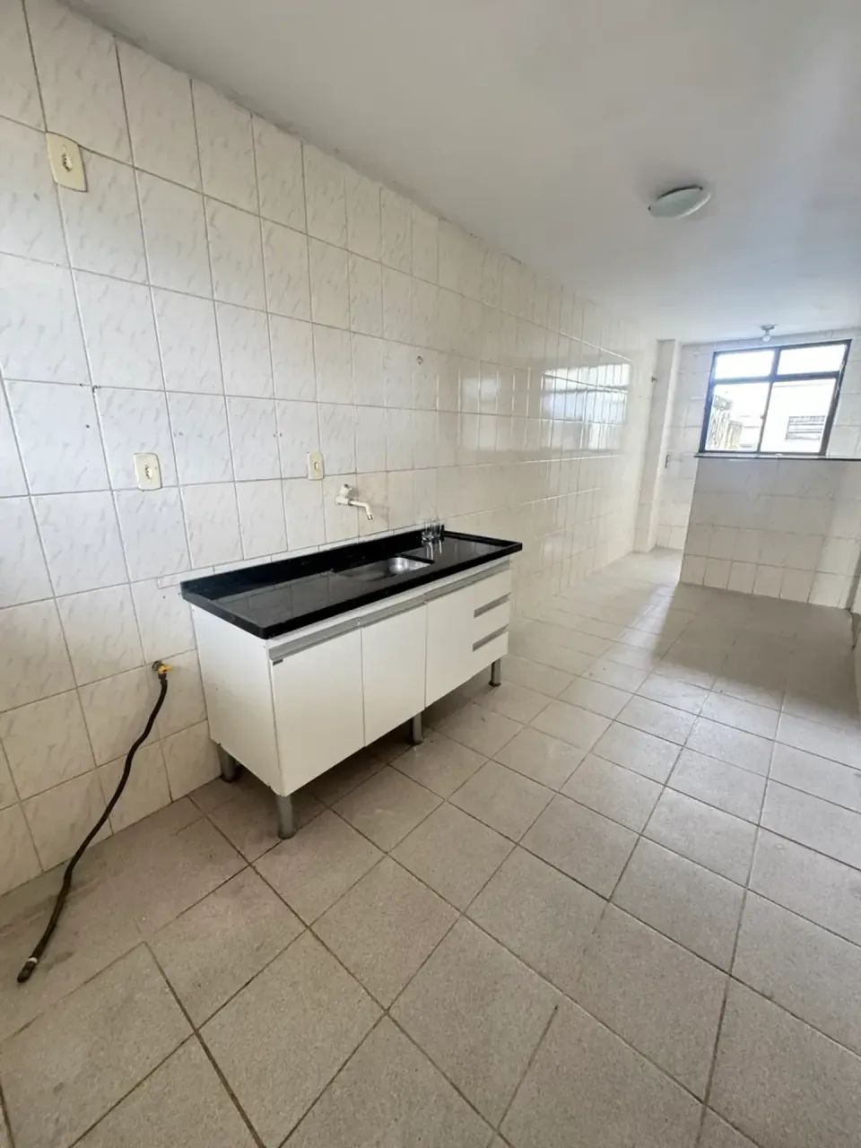 Vendo Apartamento no Centro de Macaé com elevador - Foto 4