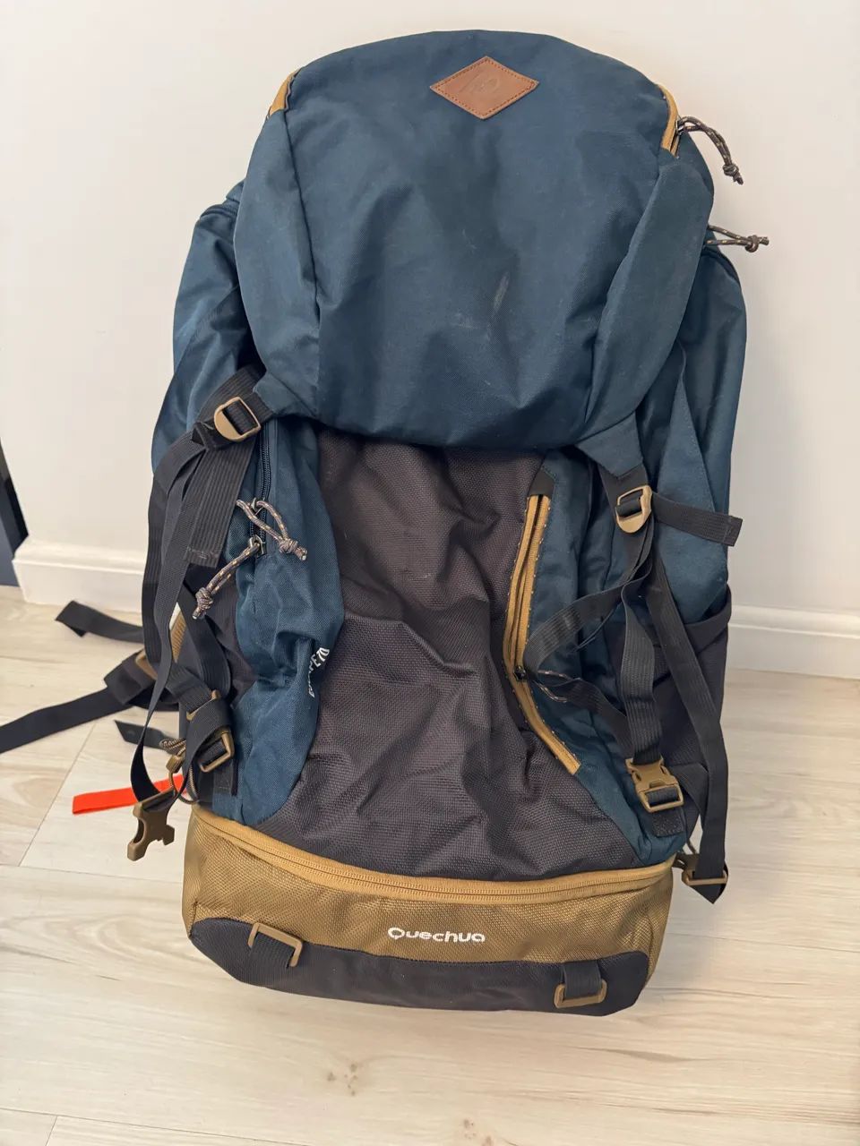 Mochila Quéchua 70 litros trilha mochileiro  - Foto 2