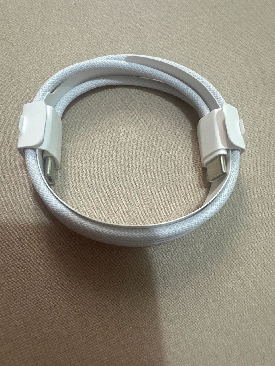 Cabo carregador Apple com usb-c