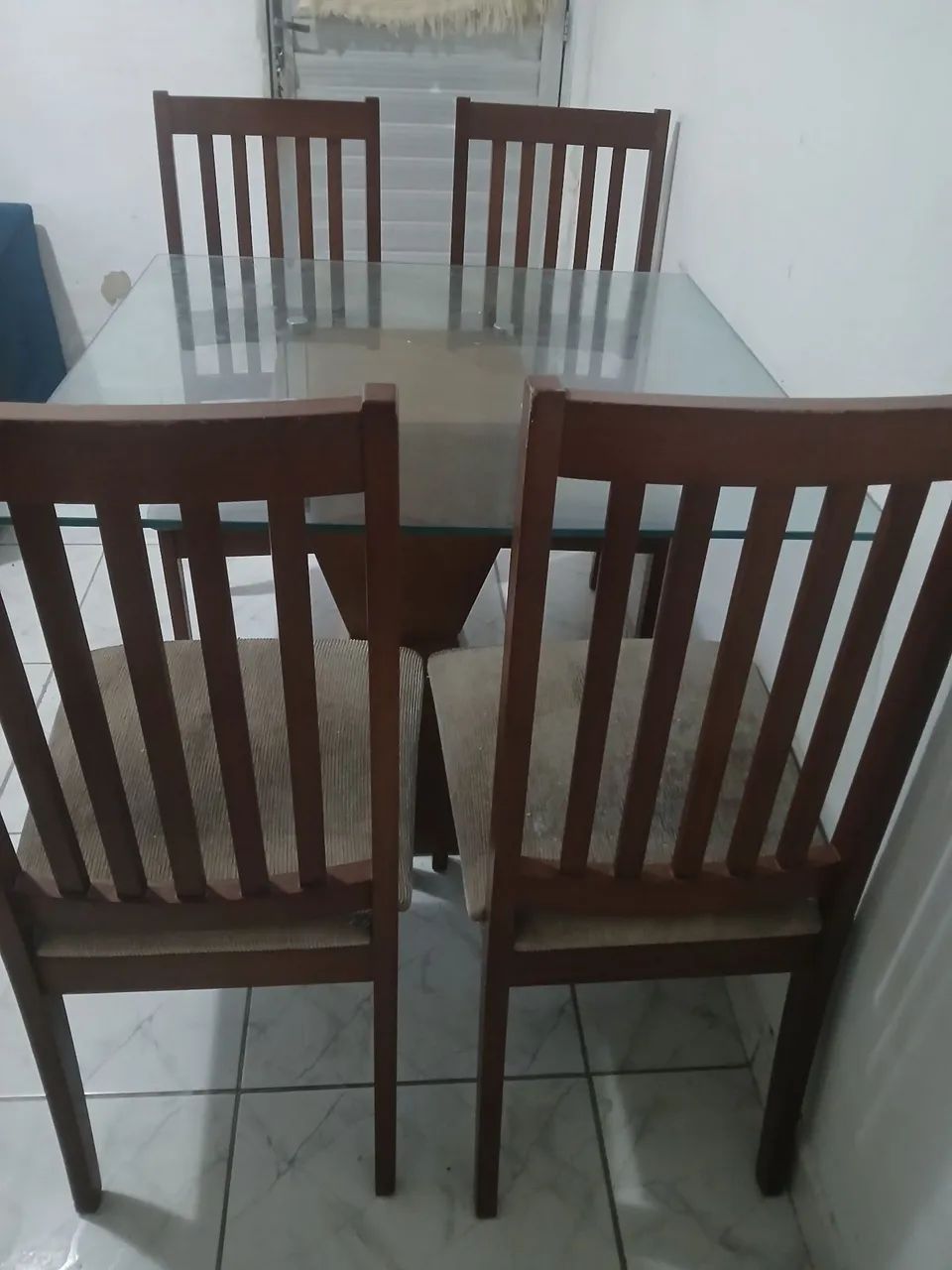Mesa de vidro 4 cadeiras  - Foto 2