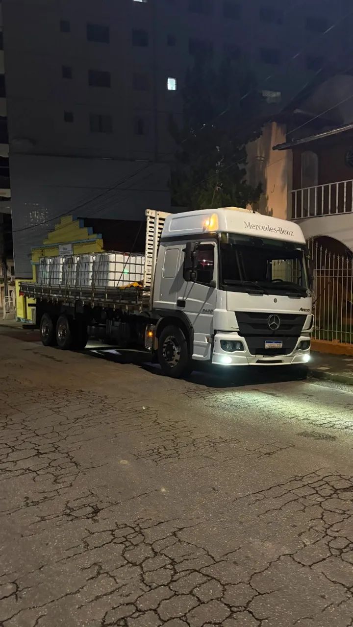 Caminhão Atego 2430 Mercedez - Foto 5