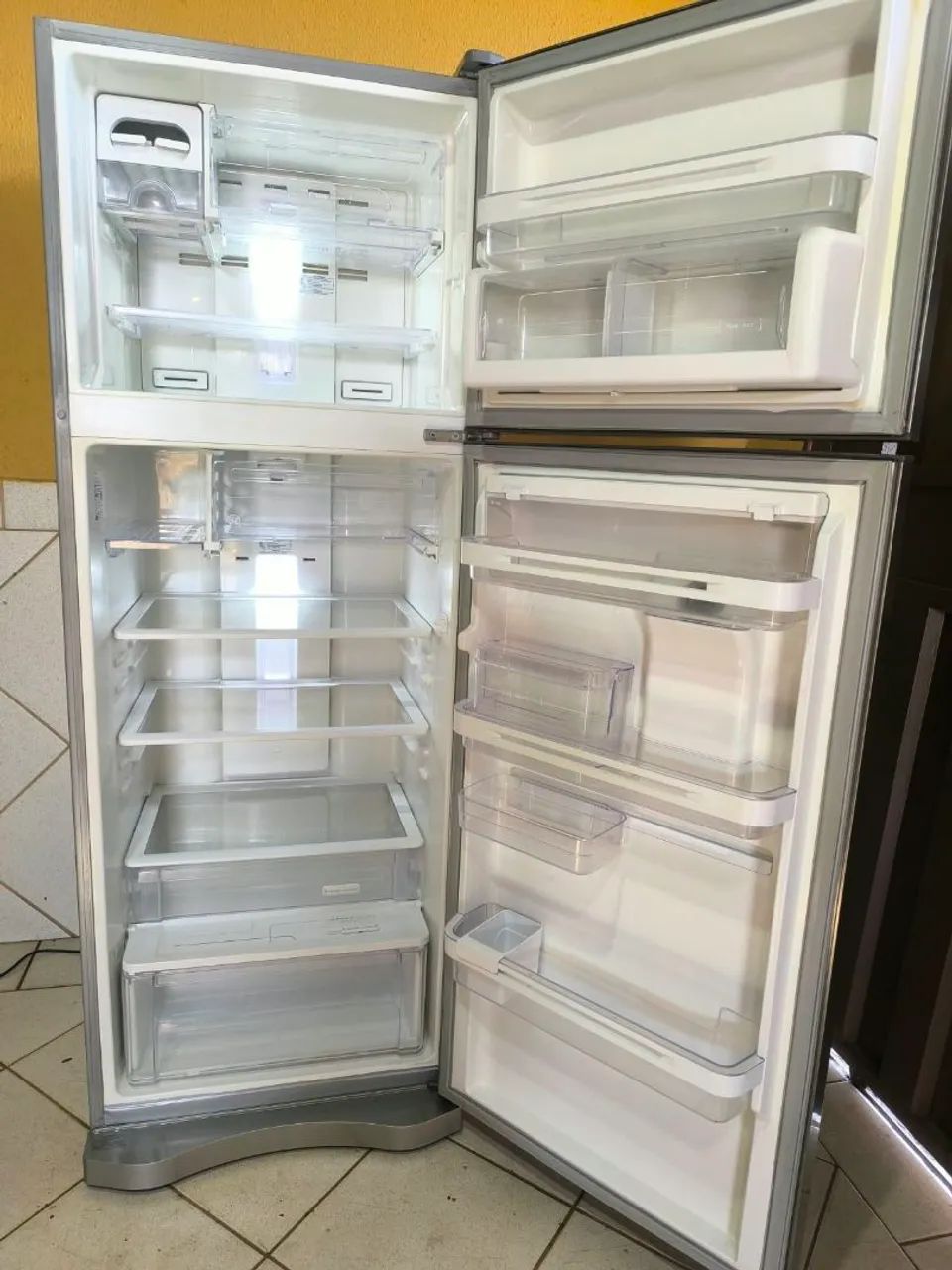 Geladeira Electrolux Inox - Foto 2