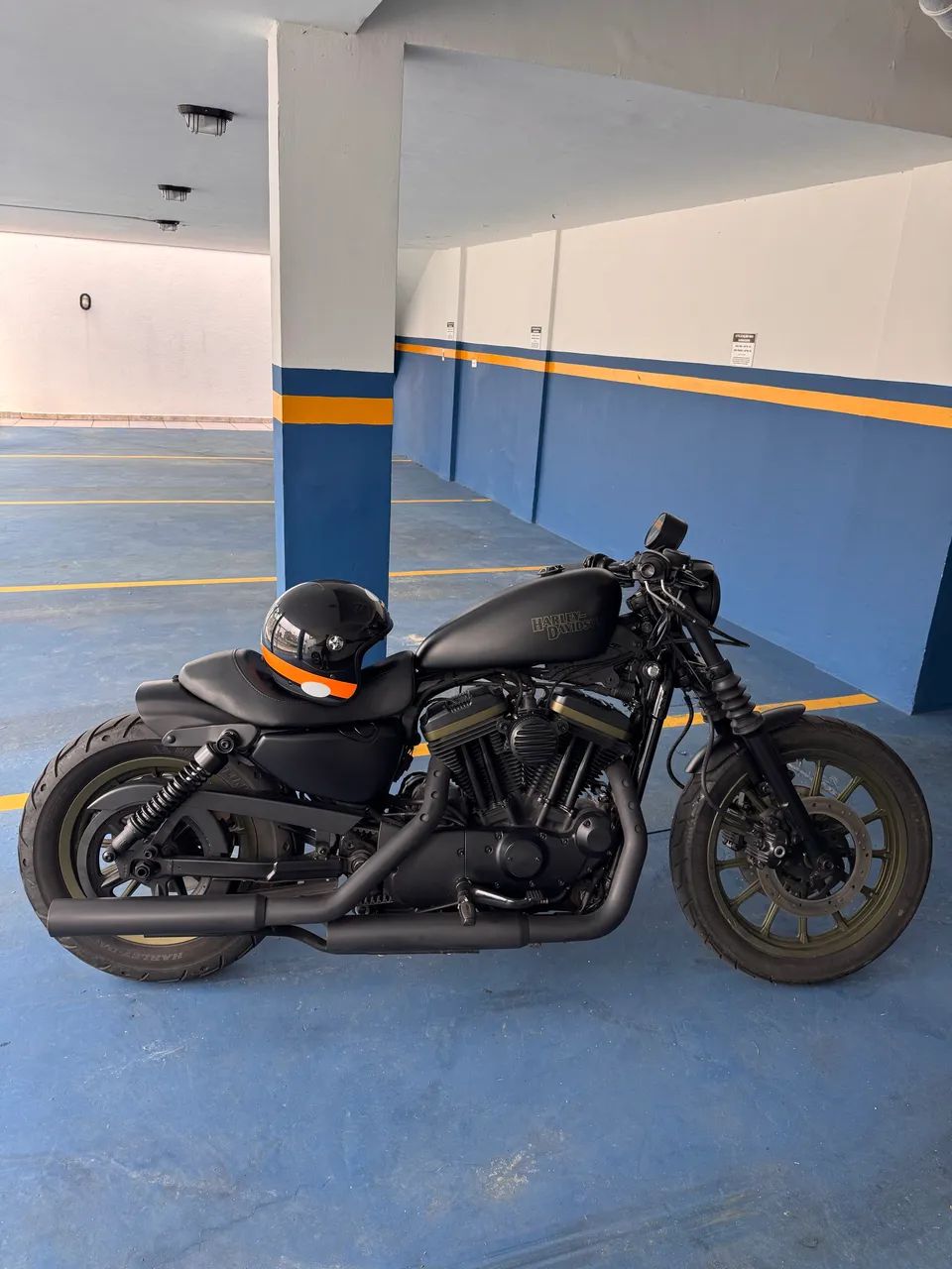 Harley Davidson 883R 2009 - Foto 4