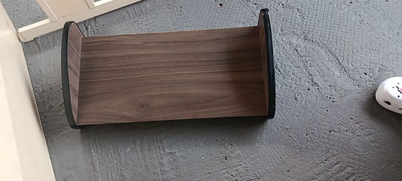 Vendo mesa com apoio para os pés  - Foto 2