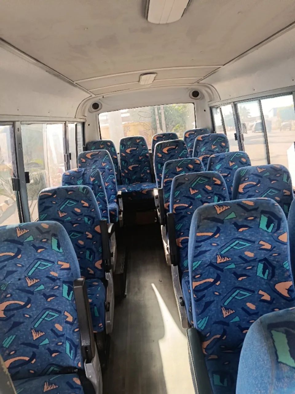 Micro ônibus V8 a venda - Foto 5