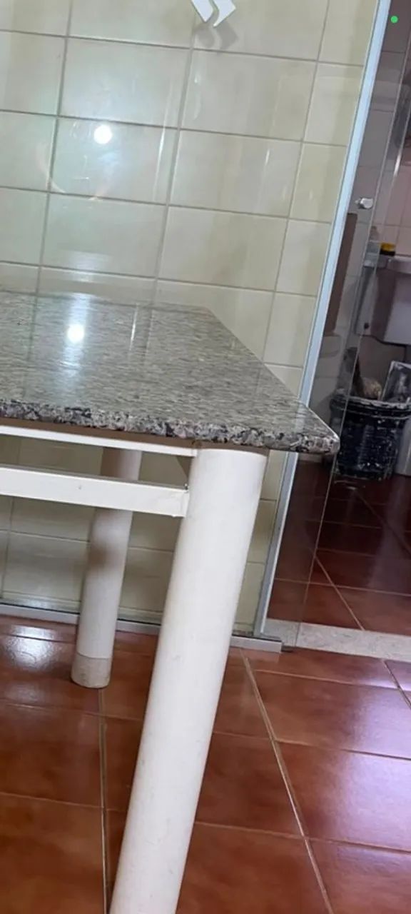 Mesa - pés de ferro, Tampo em granito  - Foto 2