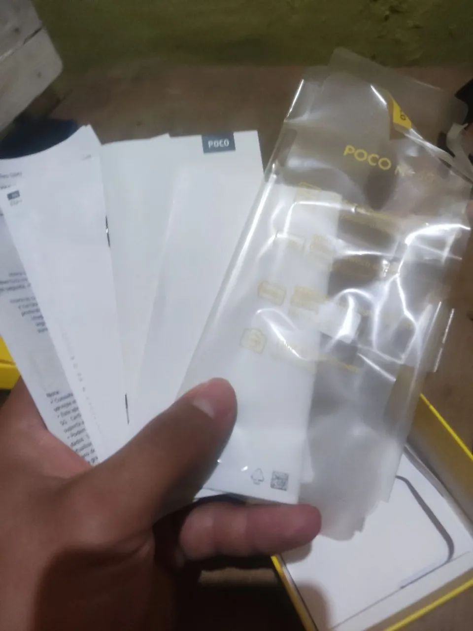 Poco M4 5G ainda com caixa e Documento  - Foto 4
