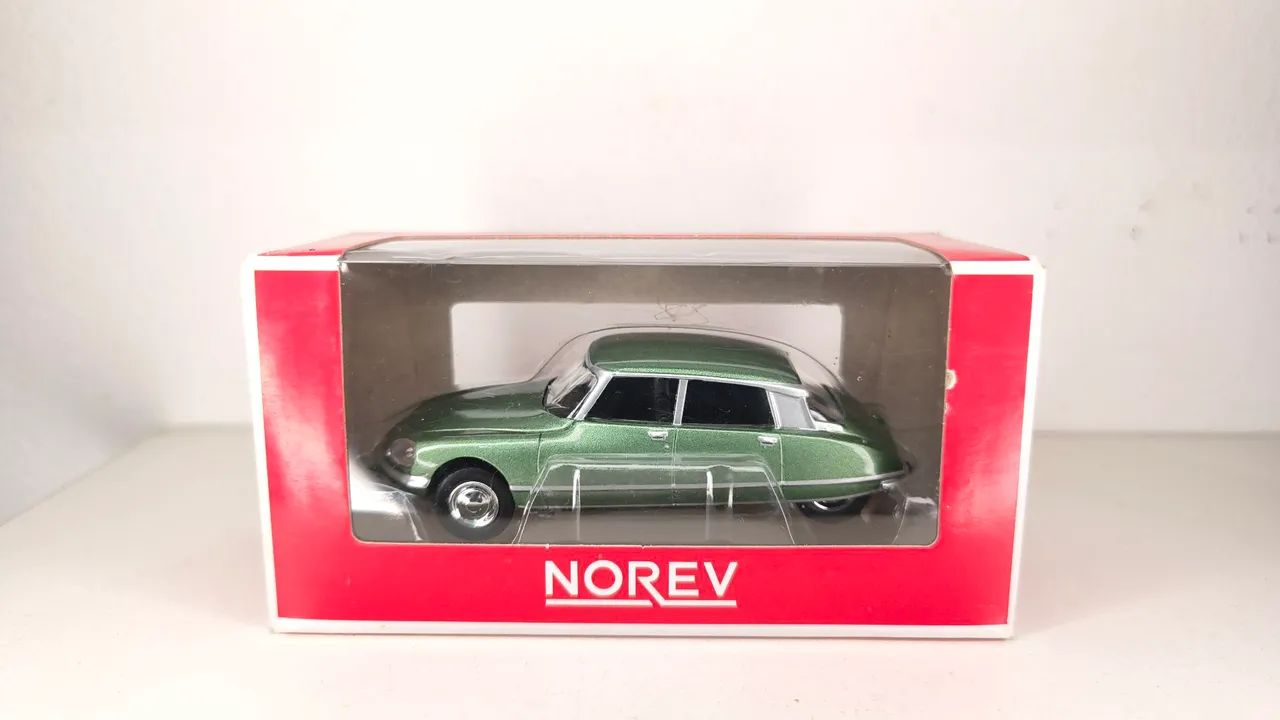 NOREV 1/18 シトロエン DS23 Pallas グリーン ミニカー Miniatura Norev Citroën DS 23 Pallas 1972 Green metallic (8cm