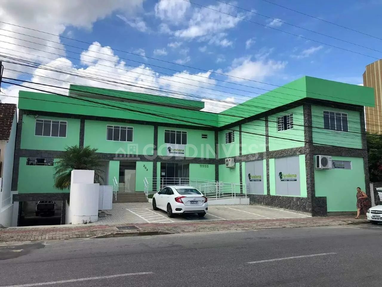 OPORTUNIDADE de salas comerciais + apartamento no Centro II em Brusque!