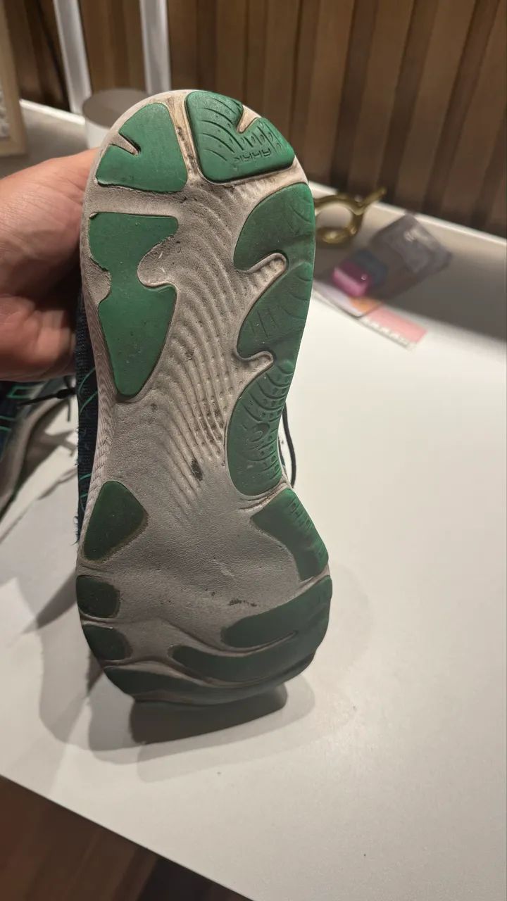 Tênis veja/vert v-12  e tênis asics nimbus usado em ótimo estado  - Foto 5