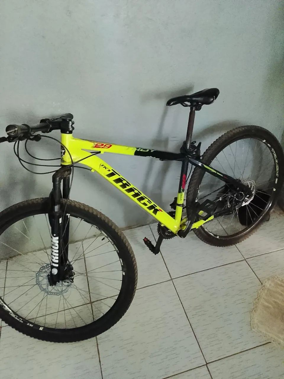 Vende-se bike Troy track aro 29 