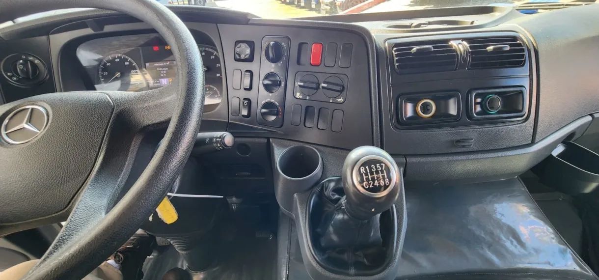 Atego 3030. - Foto 3