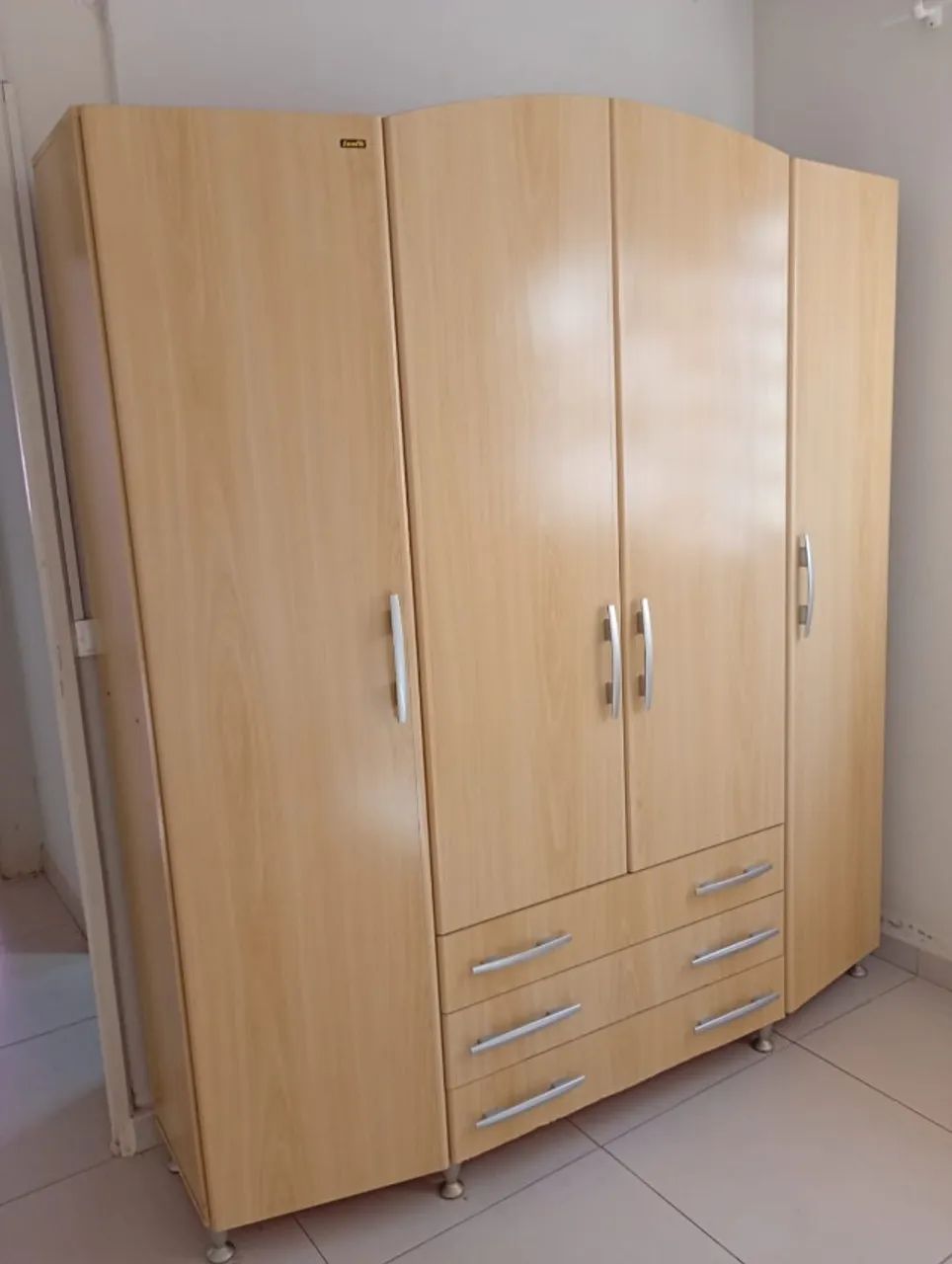 Guarda roupa 