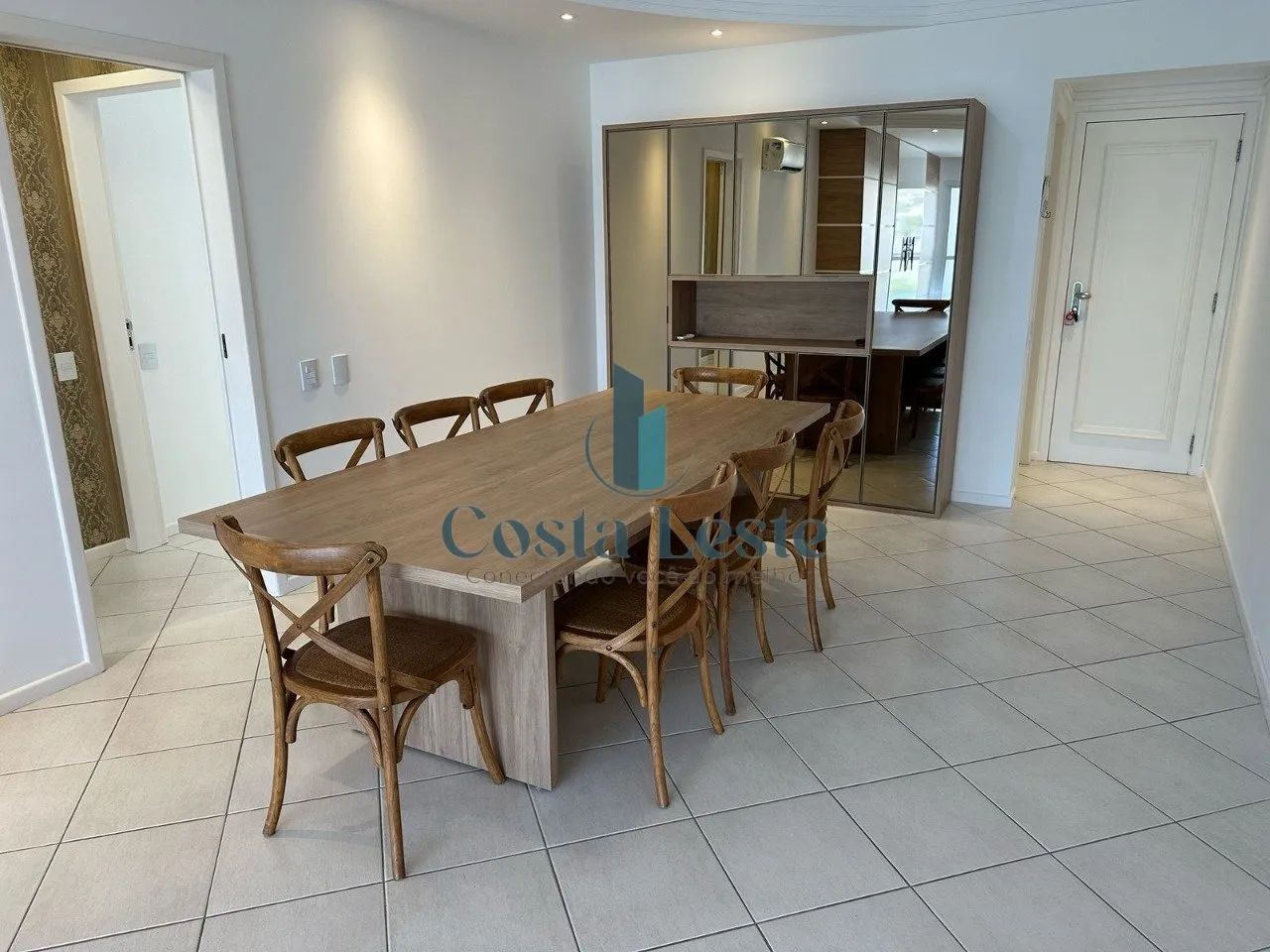 Excelente apartamento de 3 dormitórios na Agronômica - Foto 2
