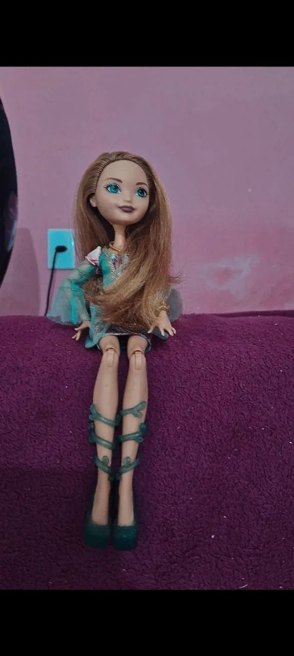 Boneca ever after high