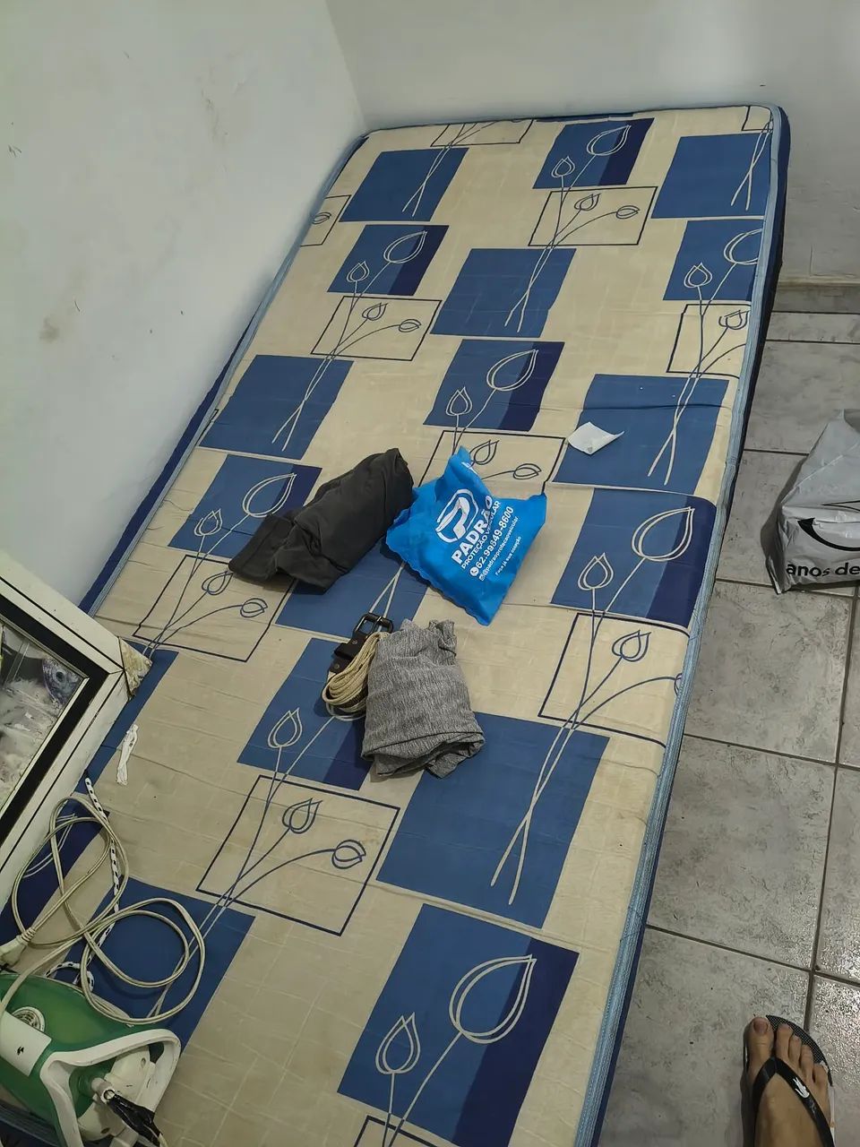 CAMA SOLTEIRO COM COLCHÃO 