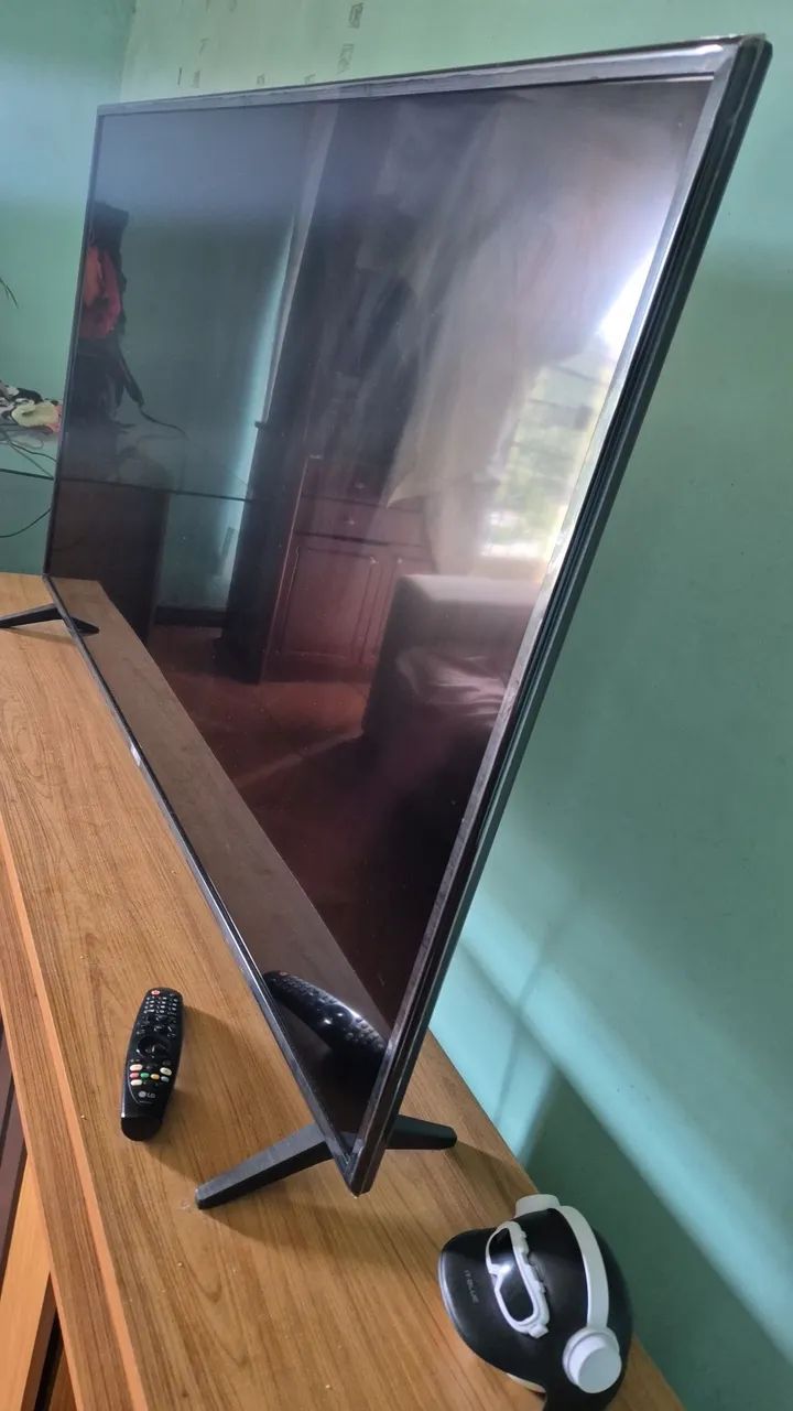 Vendo TV LG 60' 4K - Foto 2