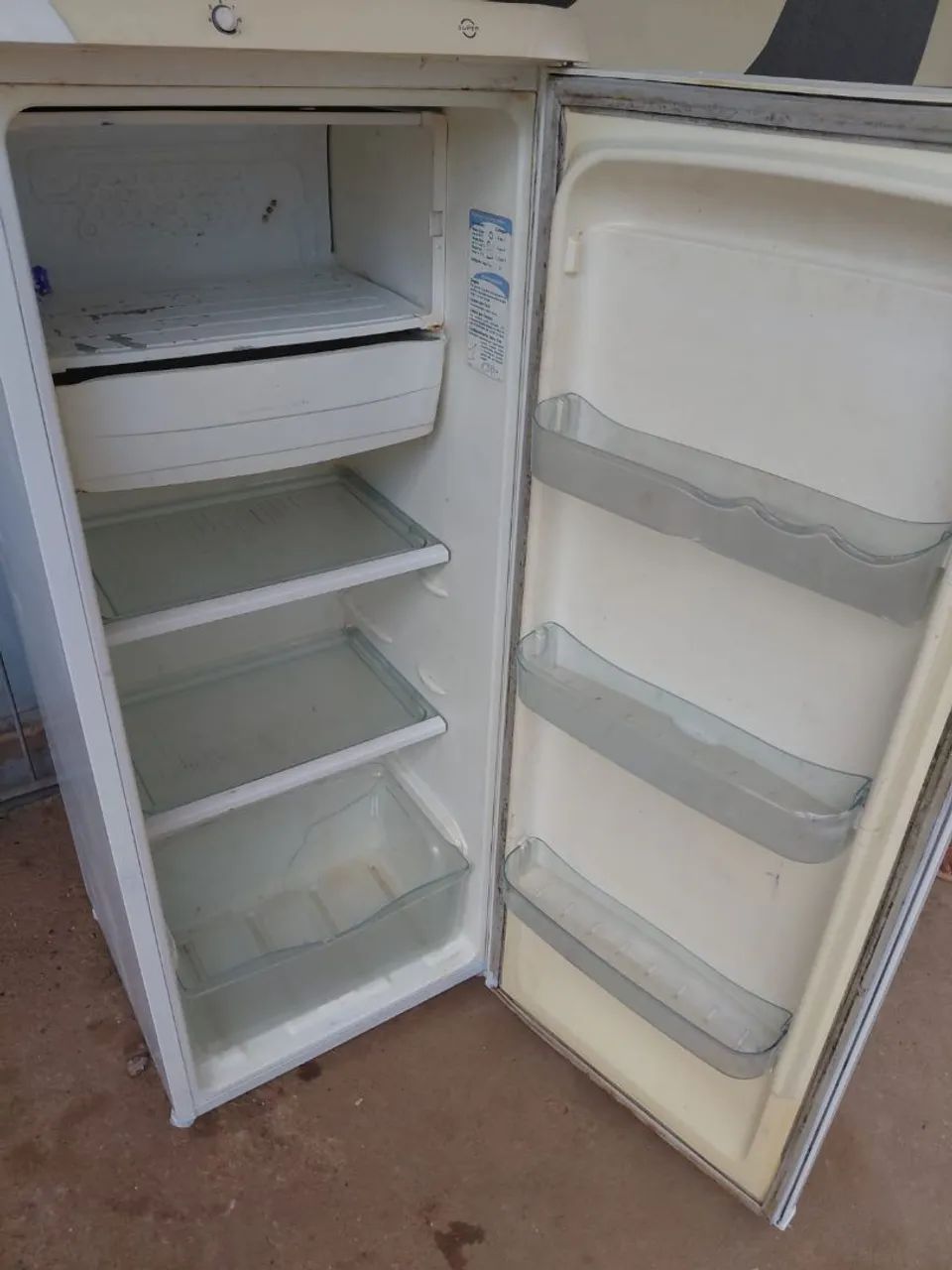Geladeira Electrolux simples. $450 - Foto 2