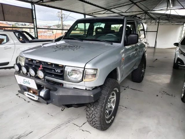 Mitsubishi Pajero GLS 3.5 V6 2P Mec. 1999