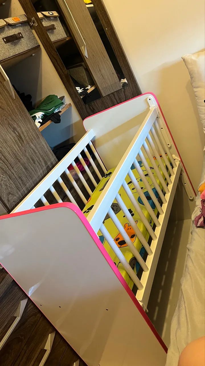 Mini Berço Branco com Rosa + Colchão