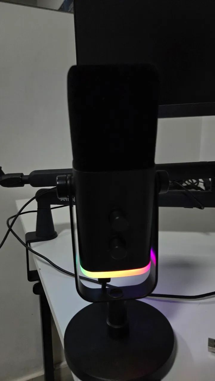 Fifine Am8 + Boom Arm 