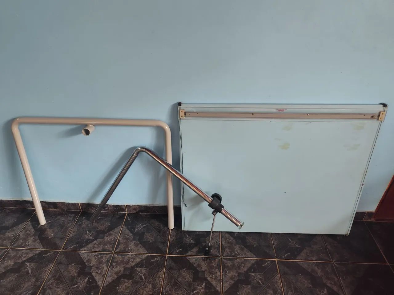 Mesa de desenho técnico com régua paralela65690780487169121