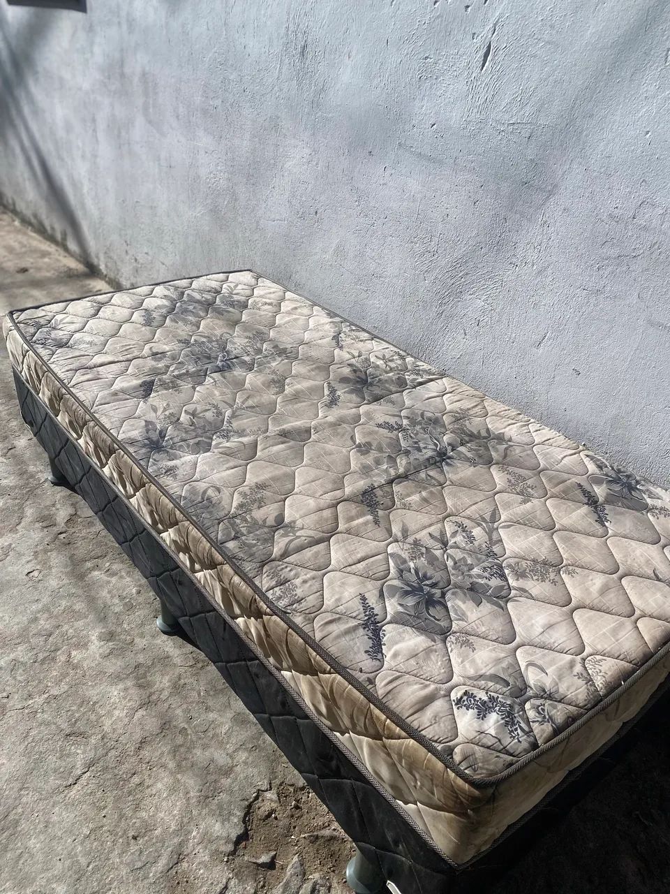 Cama de solteiro semi nova  - Foto 4